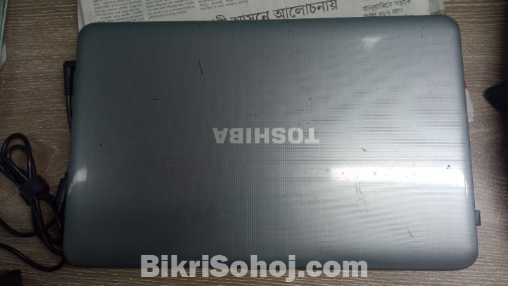 Toshiba Satellite C855 laptop